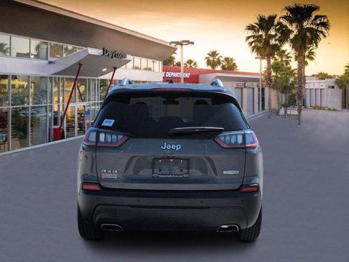 2021 Jeep Cherokee Latitude Lux