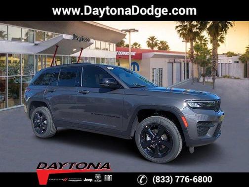 2025 Jeep Grand Cherokee Laredo