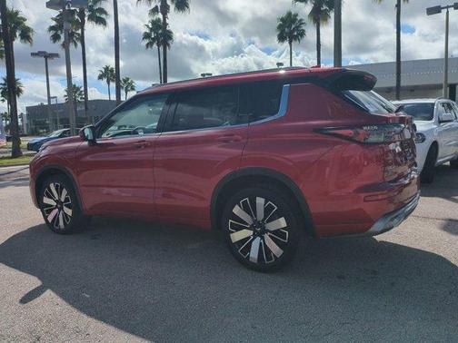 2025 Mitsubishi Outlander SEL