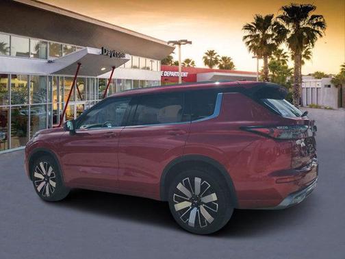 2025 Mitsubishi Outlander SEL