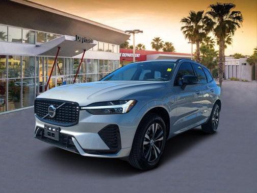 2025 Volvo XC60 Plug-In Hybrid T8 Core