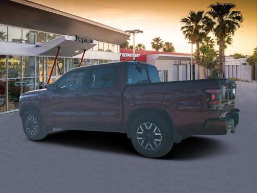 2024 Nissan Frontier SL