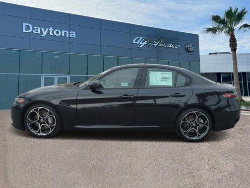 2025 Alfa Romeo Giulia Base