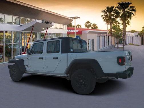 2025 Jeep Gladiator Sport