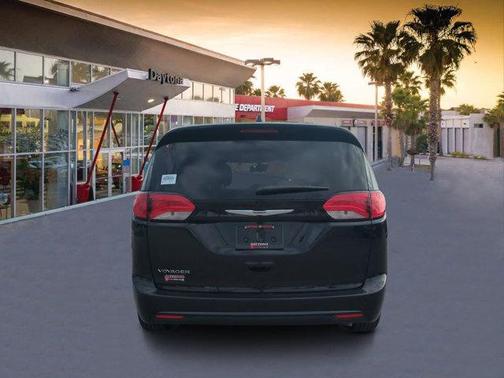 2026 Chrysler Voyager LX