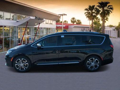 2026 Chrysler Pacifica Pinnacle