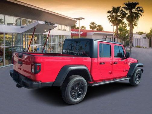 2025 Jeep Gladiator Sport