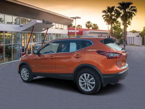 2022 Nissan Rogue Sport SV