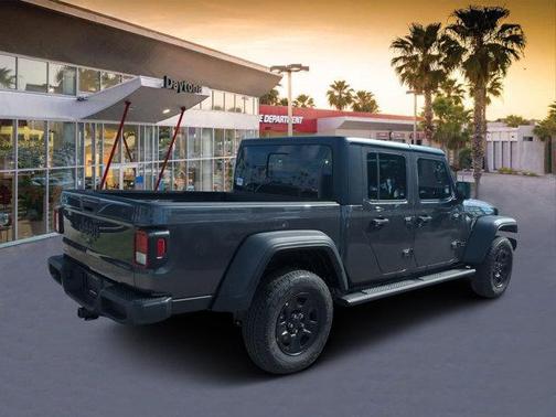 2025 Jeep Gladiator Sport
