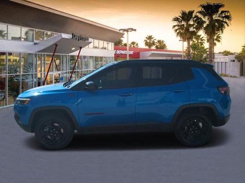 2023 Jeep Compass Trailhawk