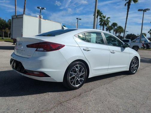 2020 Hyundai ELANTRA Limited