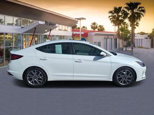2020 Hyundai ELANTRA Limited
