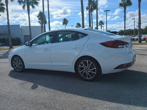 2020 Hyundai ELANTRA Limited