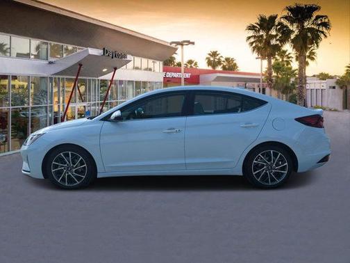 2020 Hyundai ELANTRA Limited