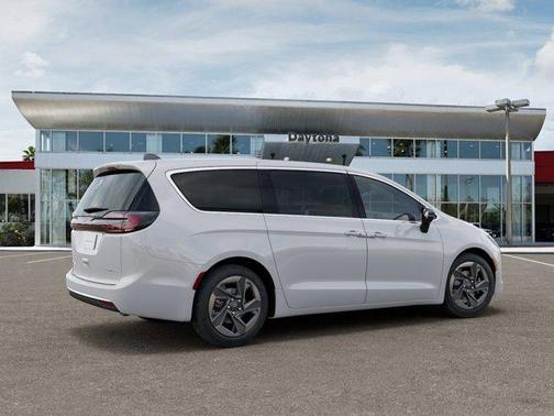 Bright White Clearcoat 2027 Chrysler Pacifica LIMITED