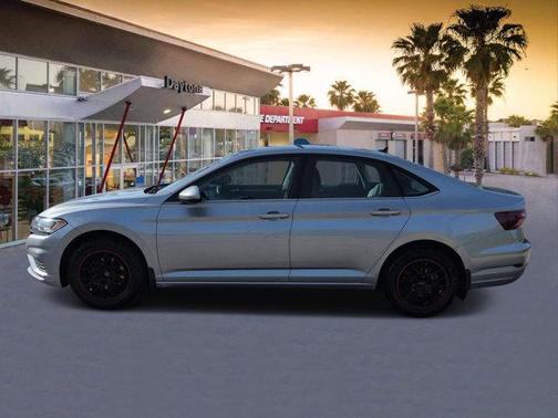 Pyrite Silver Metallic 2021 Volkswagen Jetta 1.4T SE