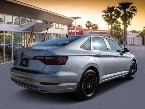 Pyrite Silver Metallic 2021 Volkswagen Jetta 1.4T SE