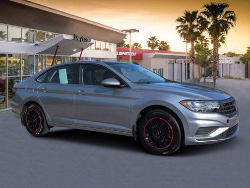 Pyrite Silver Metallic 2021 Volkswagen Jetta 1.4T SE