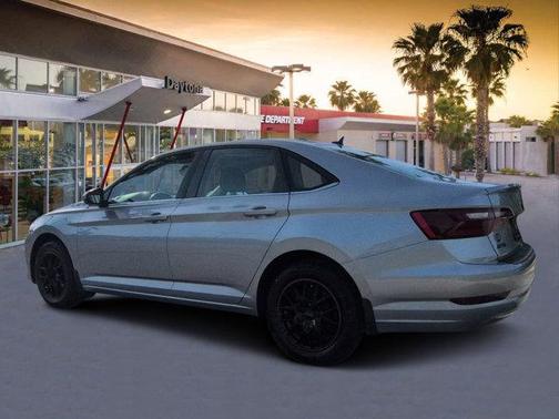 Pyrite Silver Metallic 2021 Volkswagen Jetta 1.4T SE