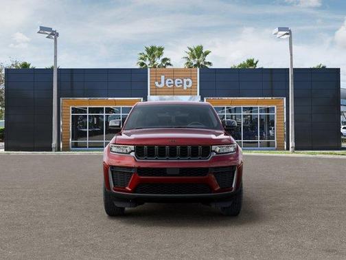Velvet Red Pearlcoat 2026 Jeep Grand Cherokee Laredo
