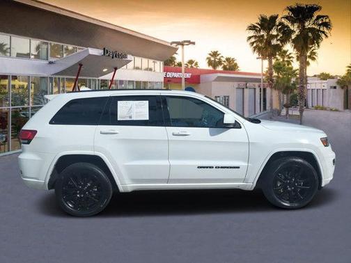 2021 Jeep Grand Cherokee Laredo X