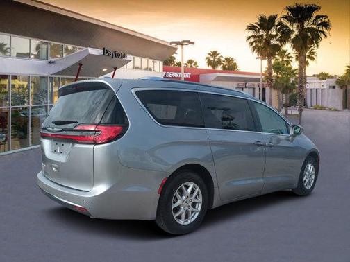2021 Chrysler Pacifica Touring-L