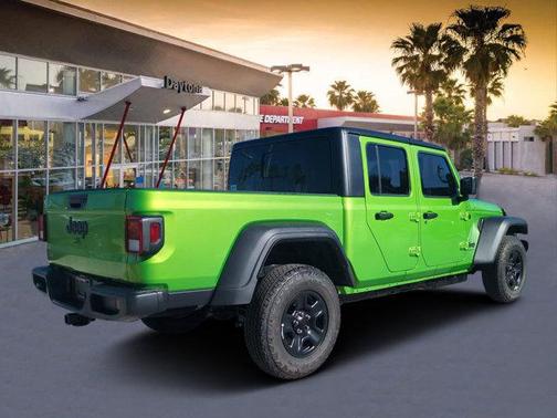2026 Jeep Gladiator Sport