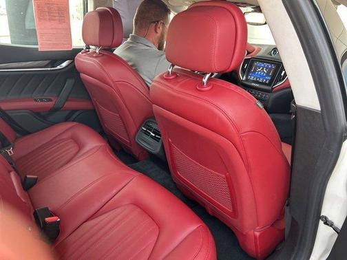 2019 Maserati Ghibli GranLusso