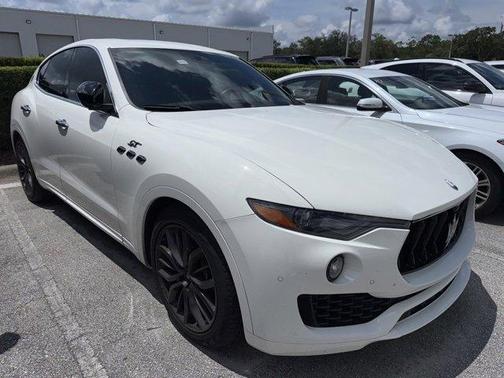 2024 Maserati Levante GT Ultima