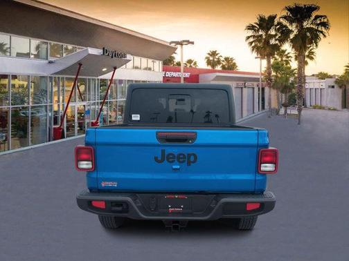 2024 Jeep Gladiator Sport