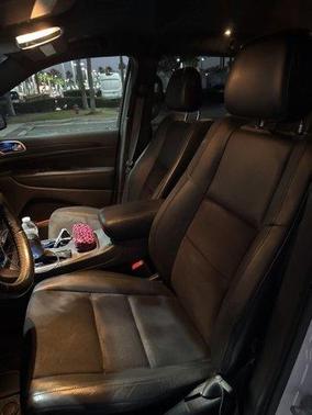 2020 Jeep Grand Cherokee Laredo E