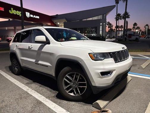 2020 Jeep Grand Cherokee Laredo E