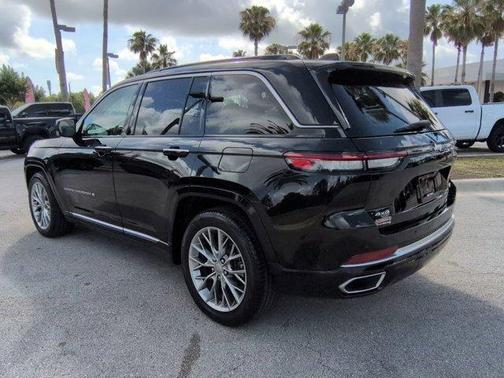 Diamond Black 2025 Jeep Grand Cherokee Summit