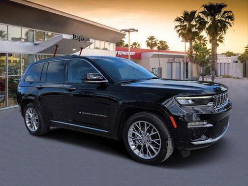 Diamond Black 2025 Jeep Grand Cherokee Summit