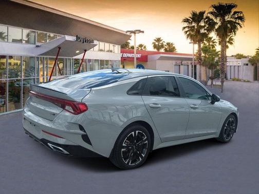 2022 Kia K5 GT-Line