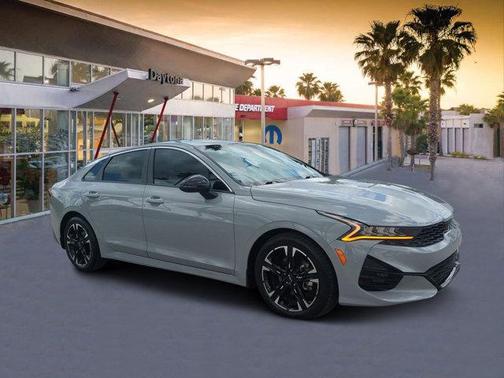 2022 Kia K5 GT-Line