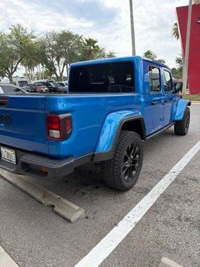 Hydro Blue Pearlcoat 2025 Jeep Gladiator Sport