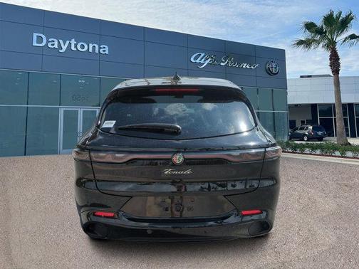 2025 Alfa Romeo Tonale Base