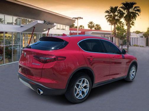 2021 Alfa Romeo Stelvio Base