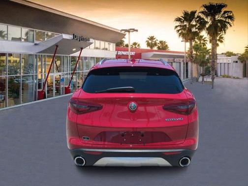 2021 Alfa Romeo Stelvio Base