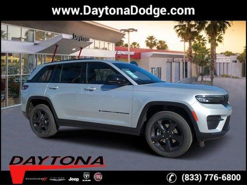 2025 Jeep Grand Cherokee Laredo