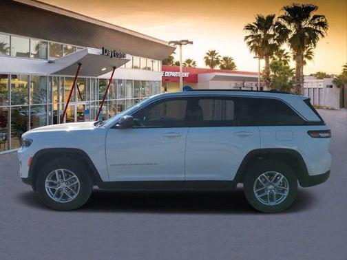 2025 Jeep Grand Cherokee Laredo X