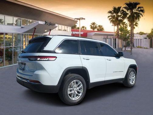 2025 Jeep Grand Cherokee Laredo X