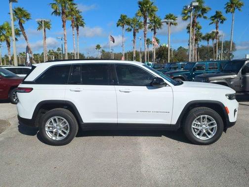 2025 Jeep Grand Cherokee Laredo X