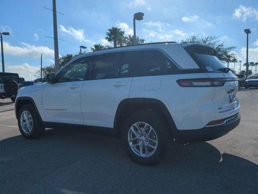 2025 Jeep Grand Cherokee Laredo X