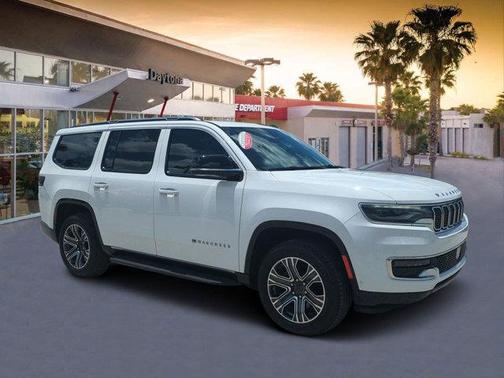2024 Jeep Wagoneer Base