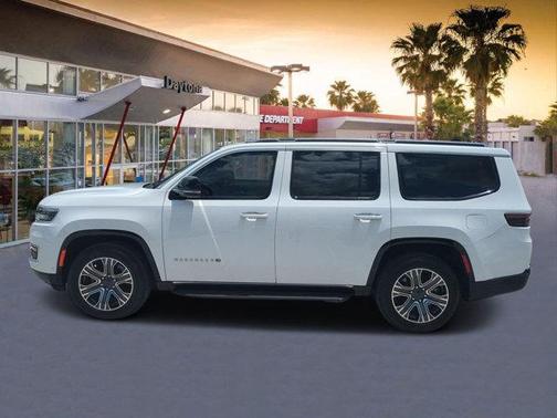 2024 Jeep Wagoneer Base