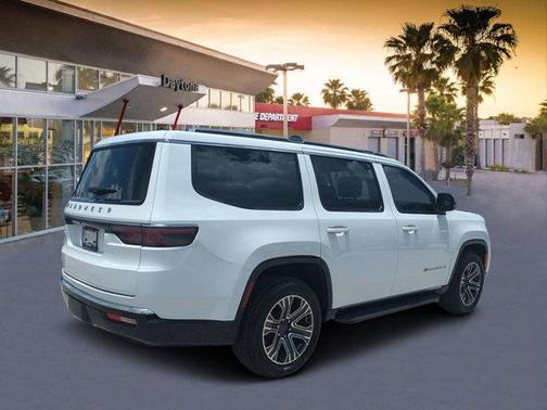 2024 Jeep Wagoneer Base