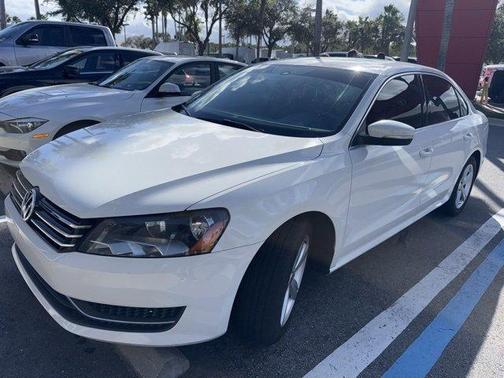 2013 Volkswagen Passat 2.5 SE