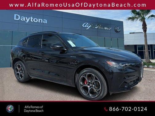 2025 Alfa Romeo Stelvio Base